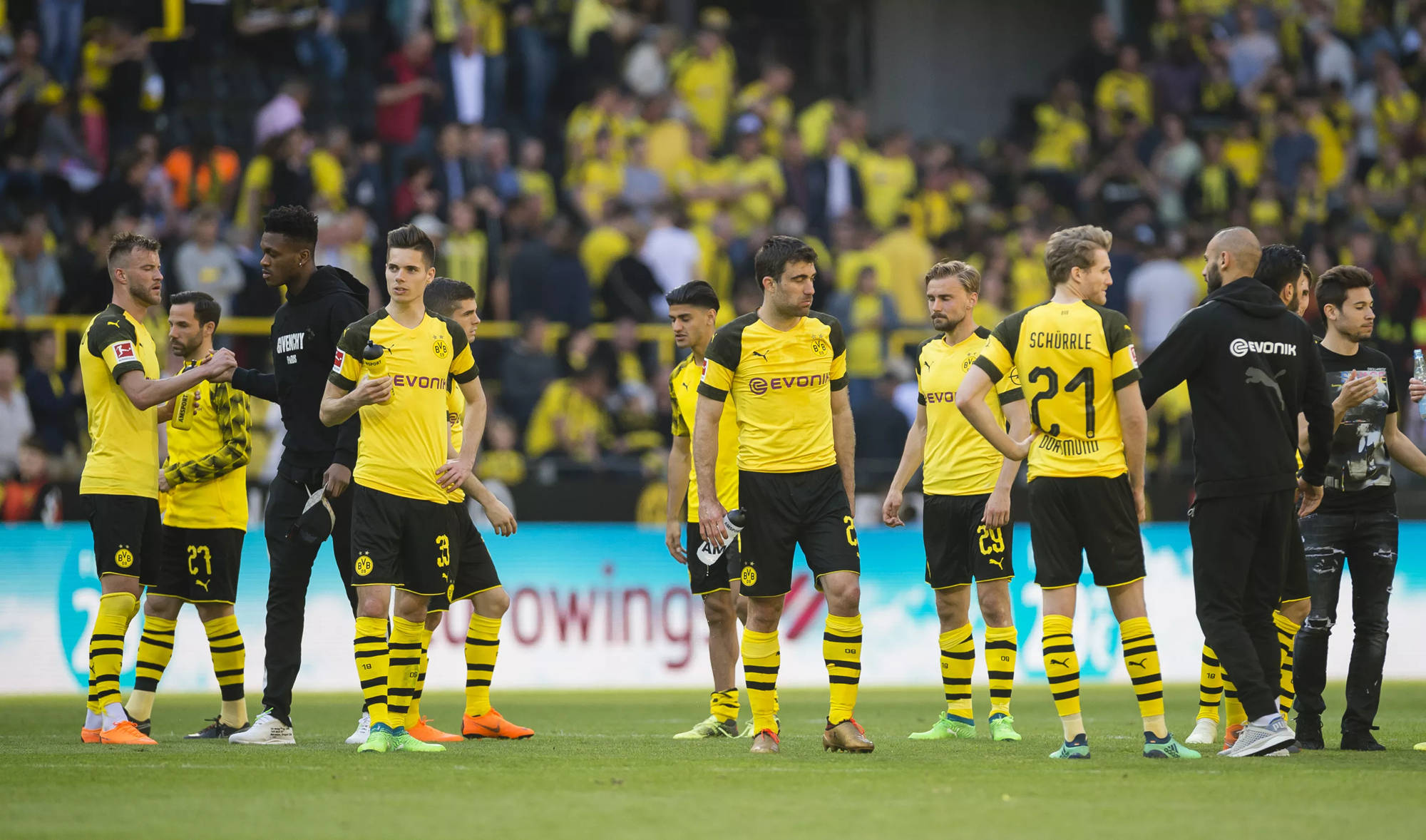 沙尔克04战胜劲旅,砥砺重返巅峰 沙尔克04战胜劲旅,砥砺重返巅峰