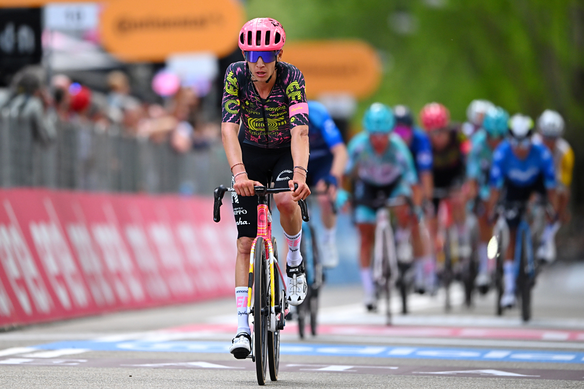 包含自行车比赛奇迹连连,双料冠军震撼登场的词条 包含自行车比赛奇迹连连,双料冠军震撼登场的词条