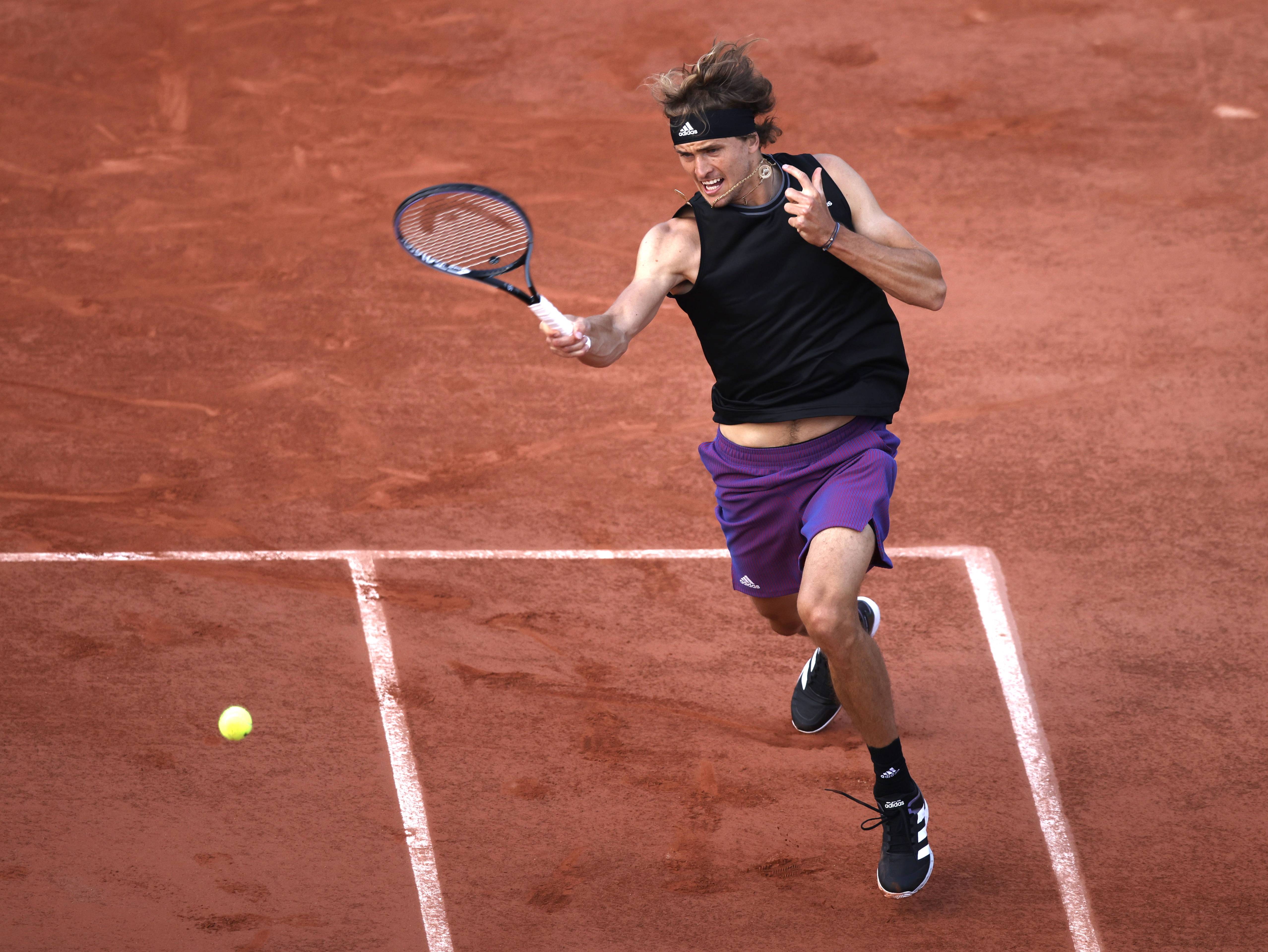 英国网球队鏖战日本网球队,兹维列夫高光表现的简单介绍 英国网球队鏖战日本网球队,兹维列夫高光表现的简单介绍