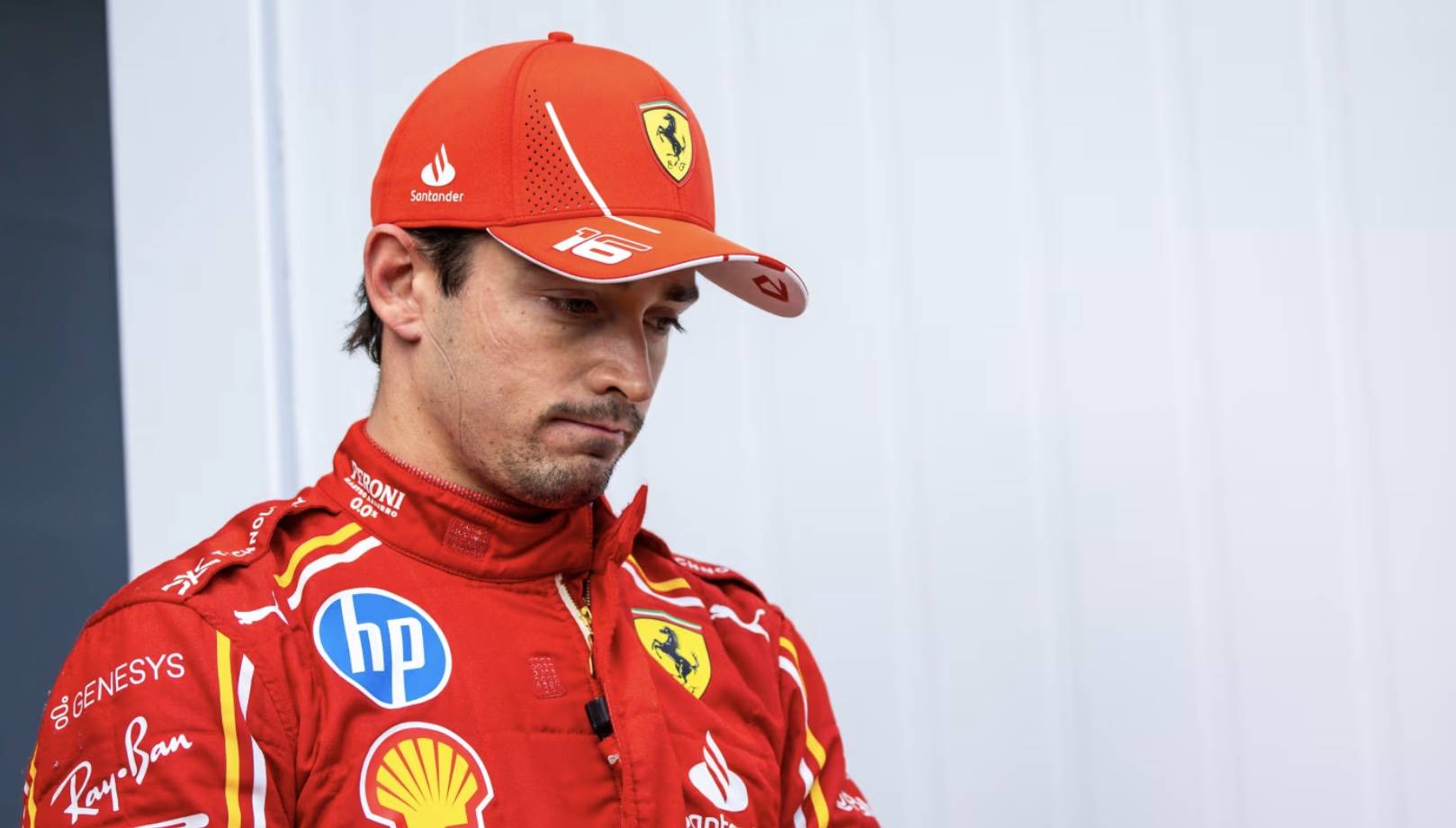 雷诺车队鏖战红牛车队,勒克莱尔惊艳四座 雷诺车队鏖战红牛车队,勒克莱尔惊艳四座